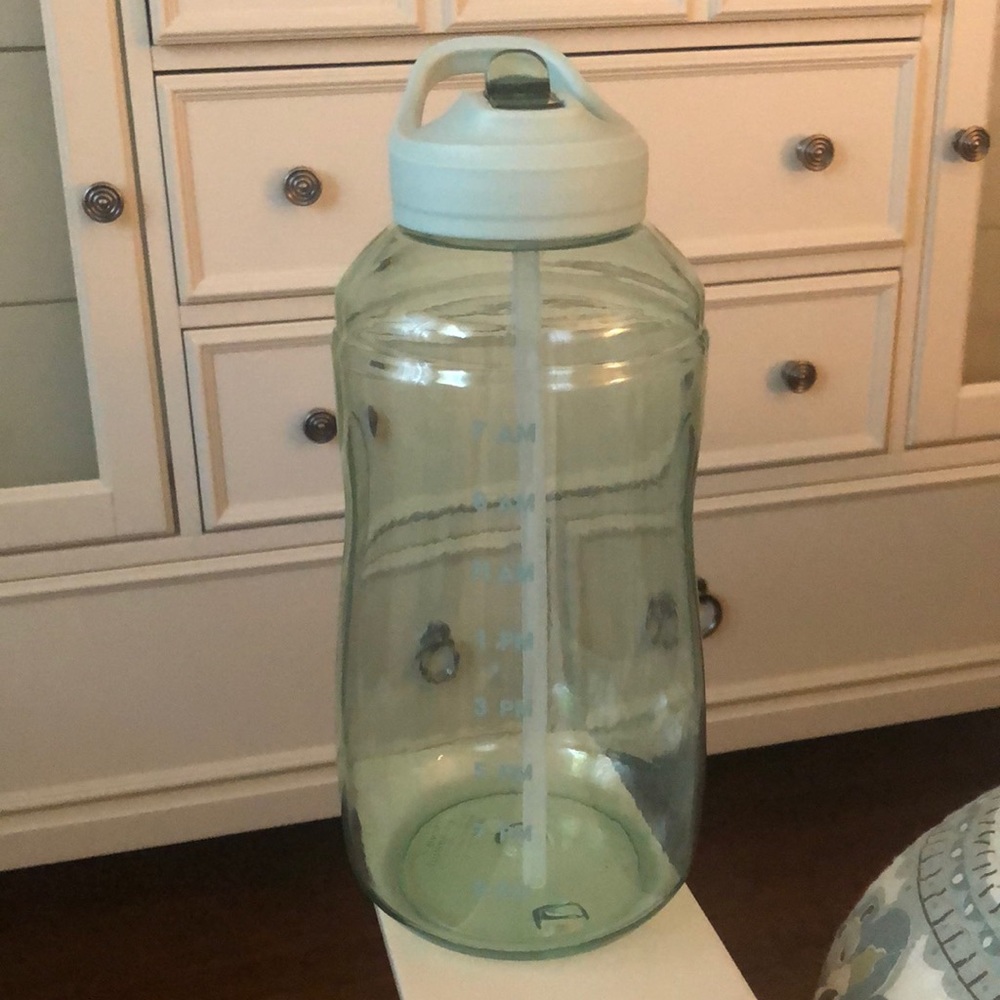 64oz Plastic Tracker Water Bottle
